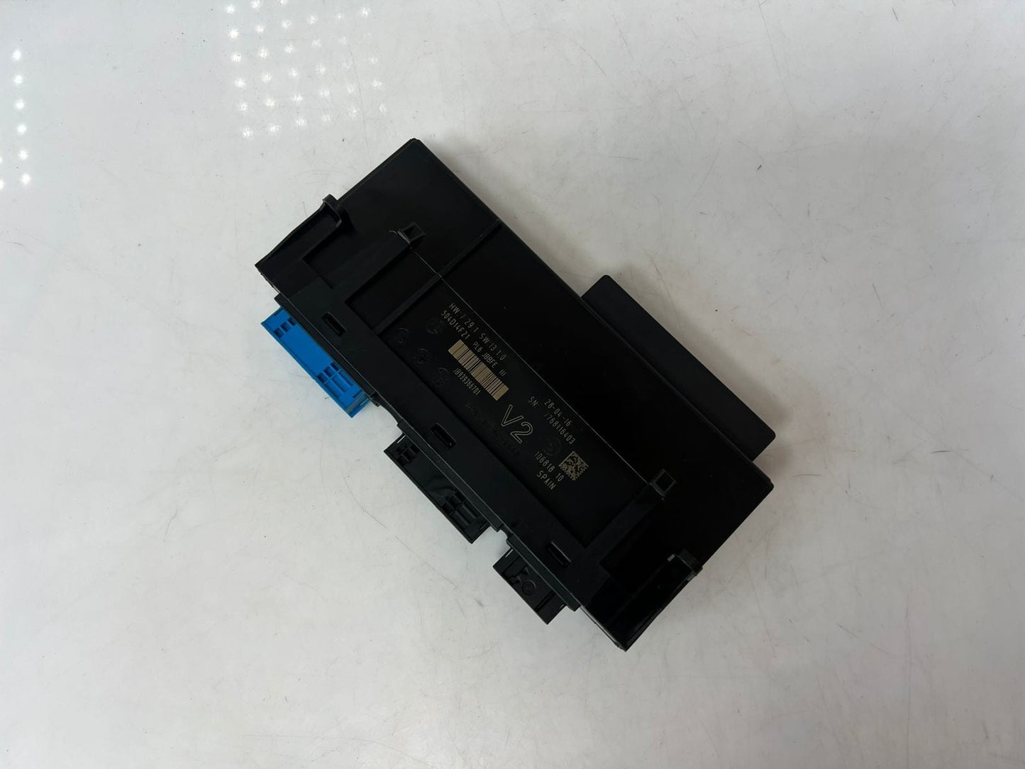 2010-2016 BMW 5 Series F10 520d, 528i Body Control Module BCM 9393667 OEM