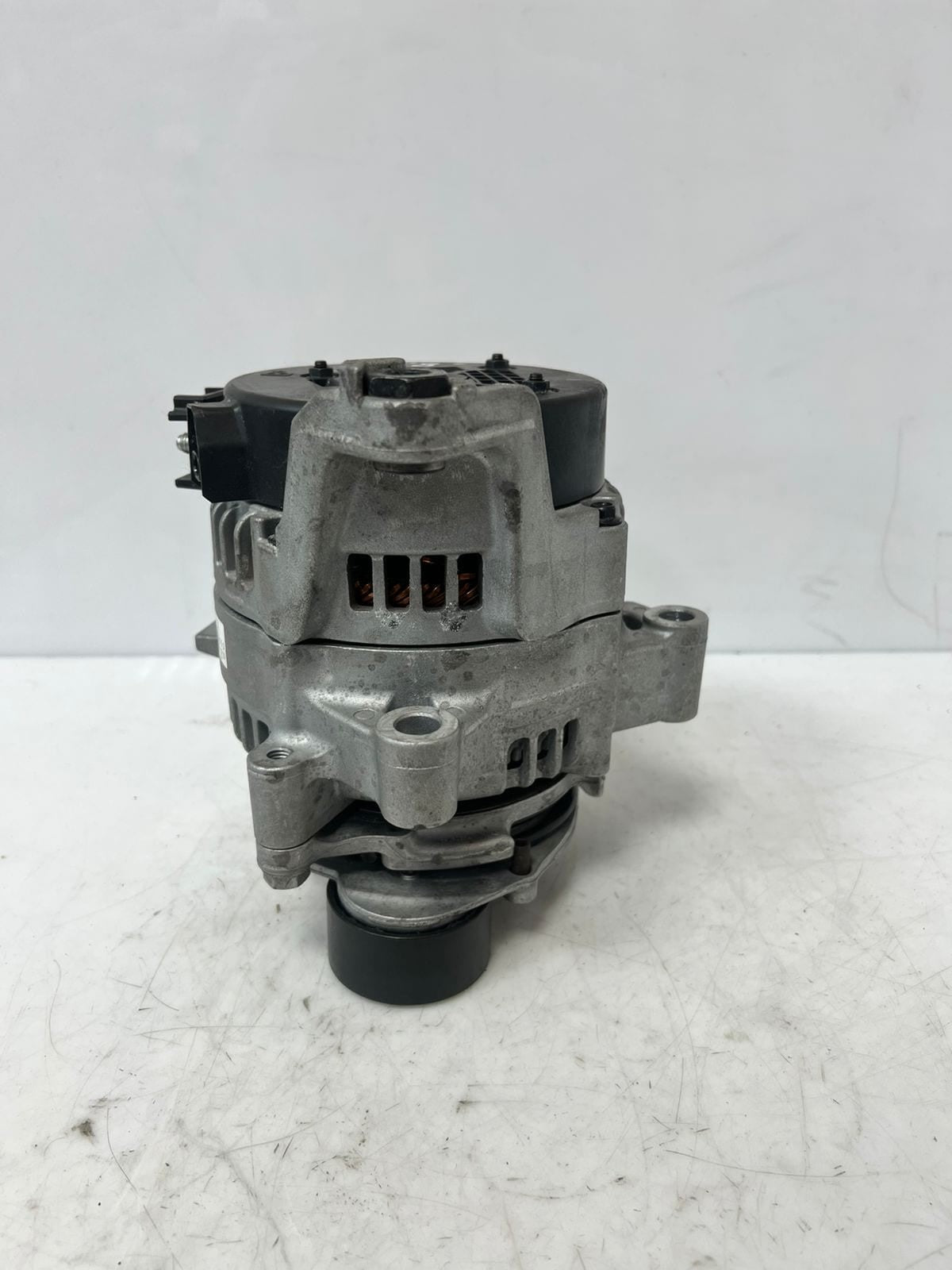 2020-2023 BMW 320i G20 G21 320 330 G01 X3 G02 X4 G05 X5 B48 Alternator 8634167