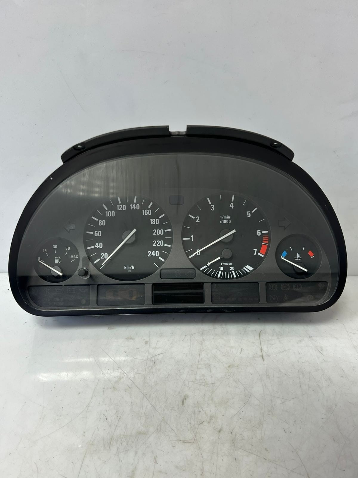 BMW 5 Series E39 Speedometer Instrument Cluster Revolution Counter 8372354 OEM