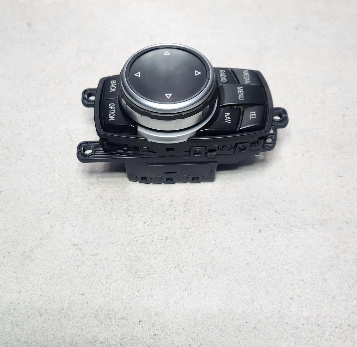 2014-2015 BMW 328i Idrive Controller 9332285 F10 F15 F20 F21 F30 F31 F80 M5 