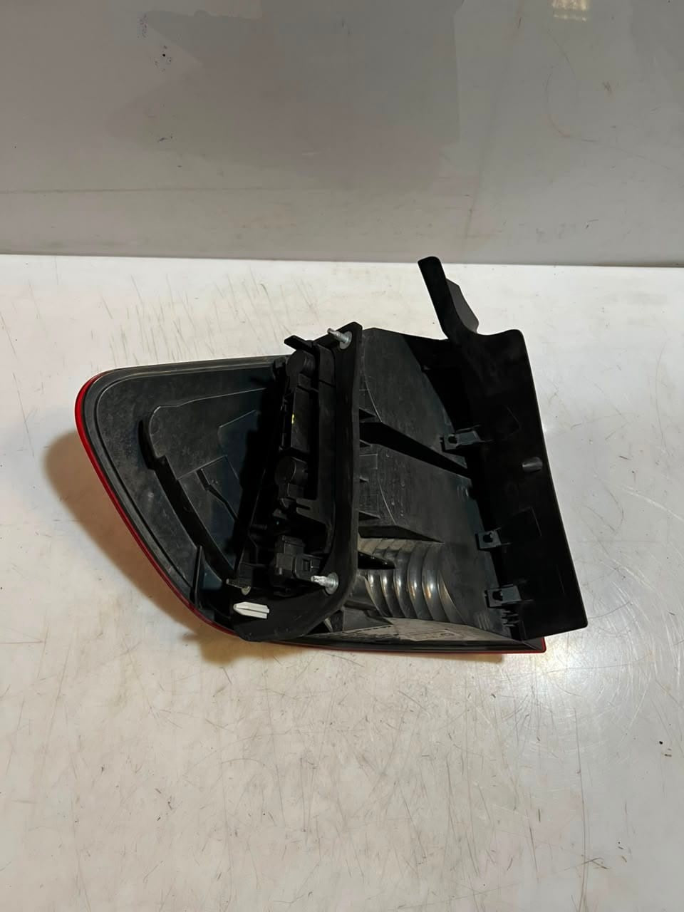 2012-2014 BMW X1 E84 Tail Light Assembly RIGHT SIDE BACK LIGHT 2990110 ECE