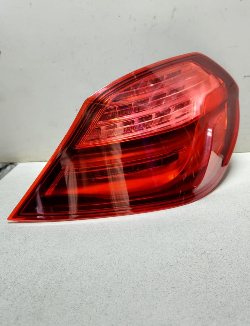2012-2013 BMW 640i Rear Inner Tailgate Light 8950516 6 Series F06 F12 F13