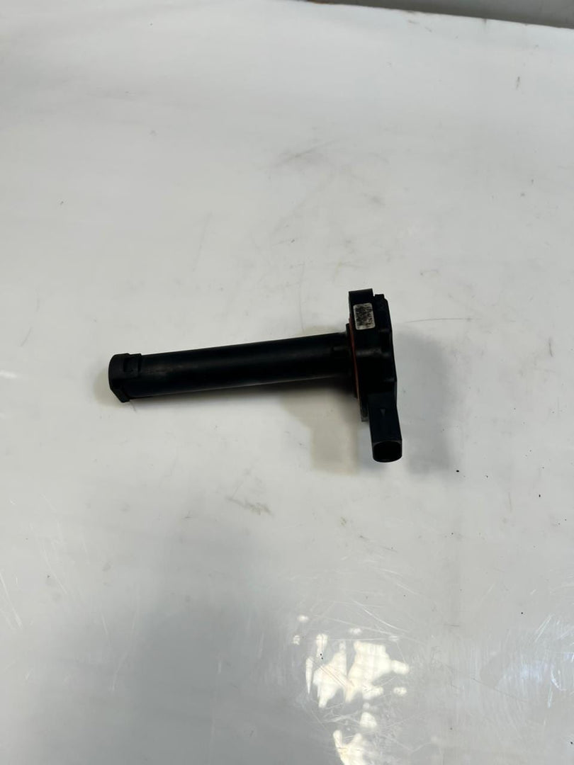 2006-2007 BMW 530xi E60 F70 F10 F07 F12 F25 Engine Oil Level Sensor 7567722 OEM