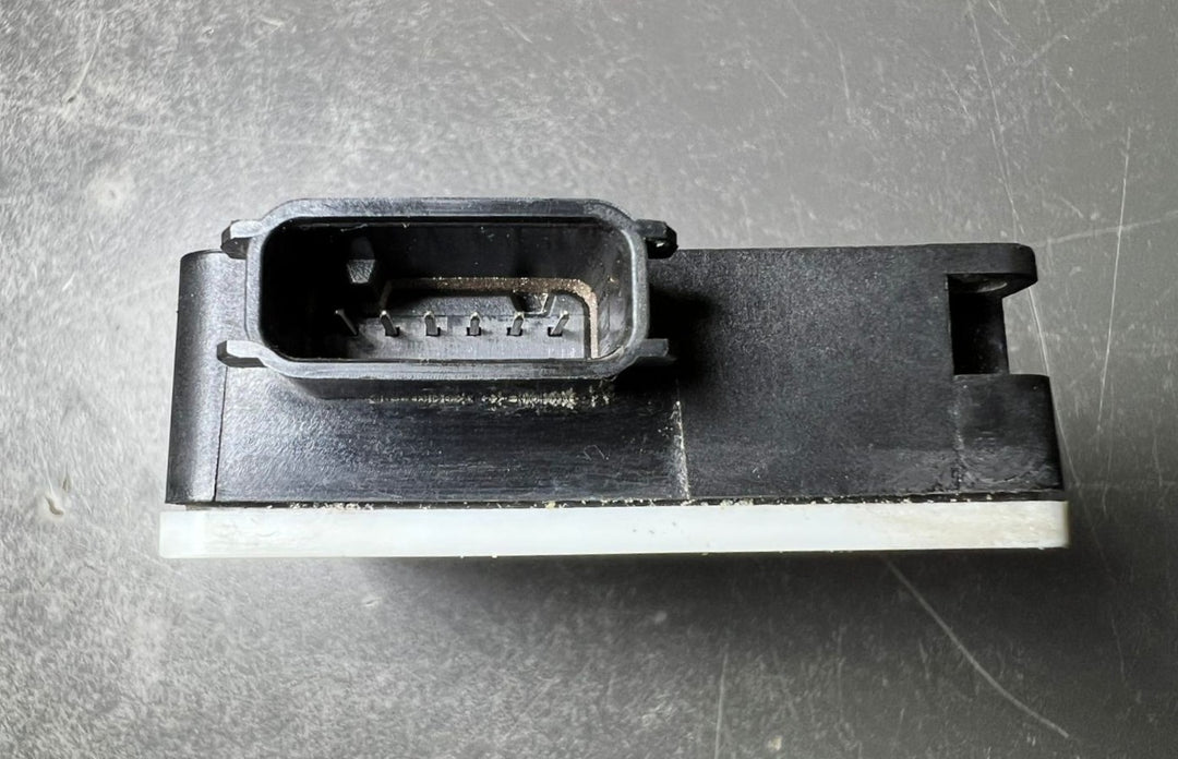 Mercedes W205 W222 Bumper Blind Spot Radar Distance Sensor Module A000 9058702