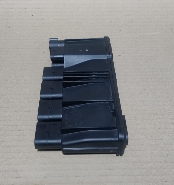BMW X3 G01 INTEGRATED SUPPLY POWER DISTRIBUTION MODULE OEM 8638551