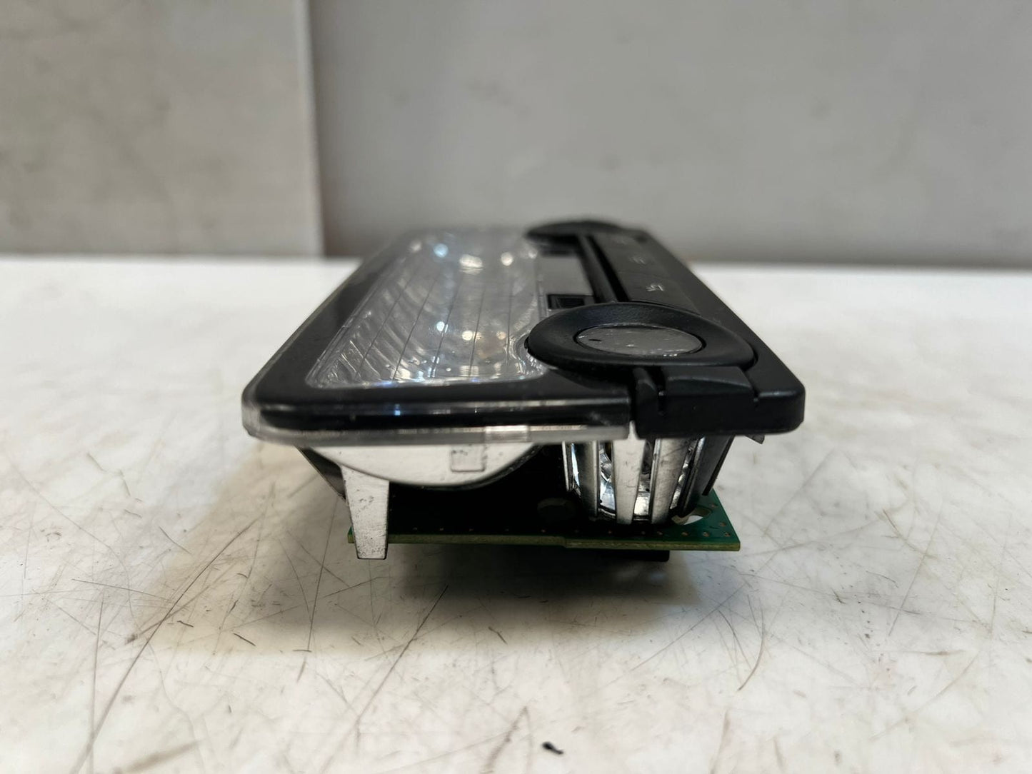 2011-2016 BMW 535i F07 F10 F11 F01 F02 xDrive Rear Dome Reading Light 9240763