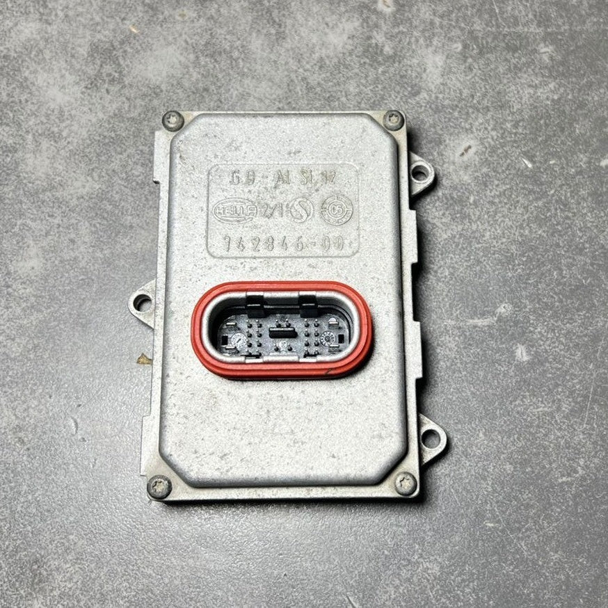 Mercedes W212 W204 Xenon Light Headlight Control Module Unit A002 8206026 OEM