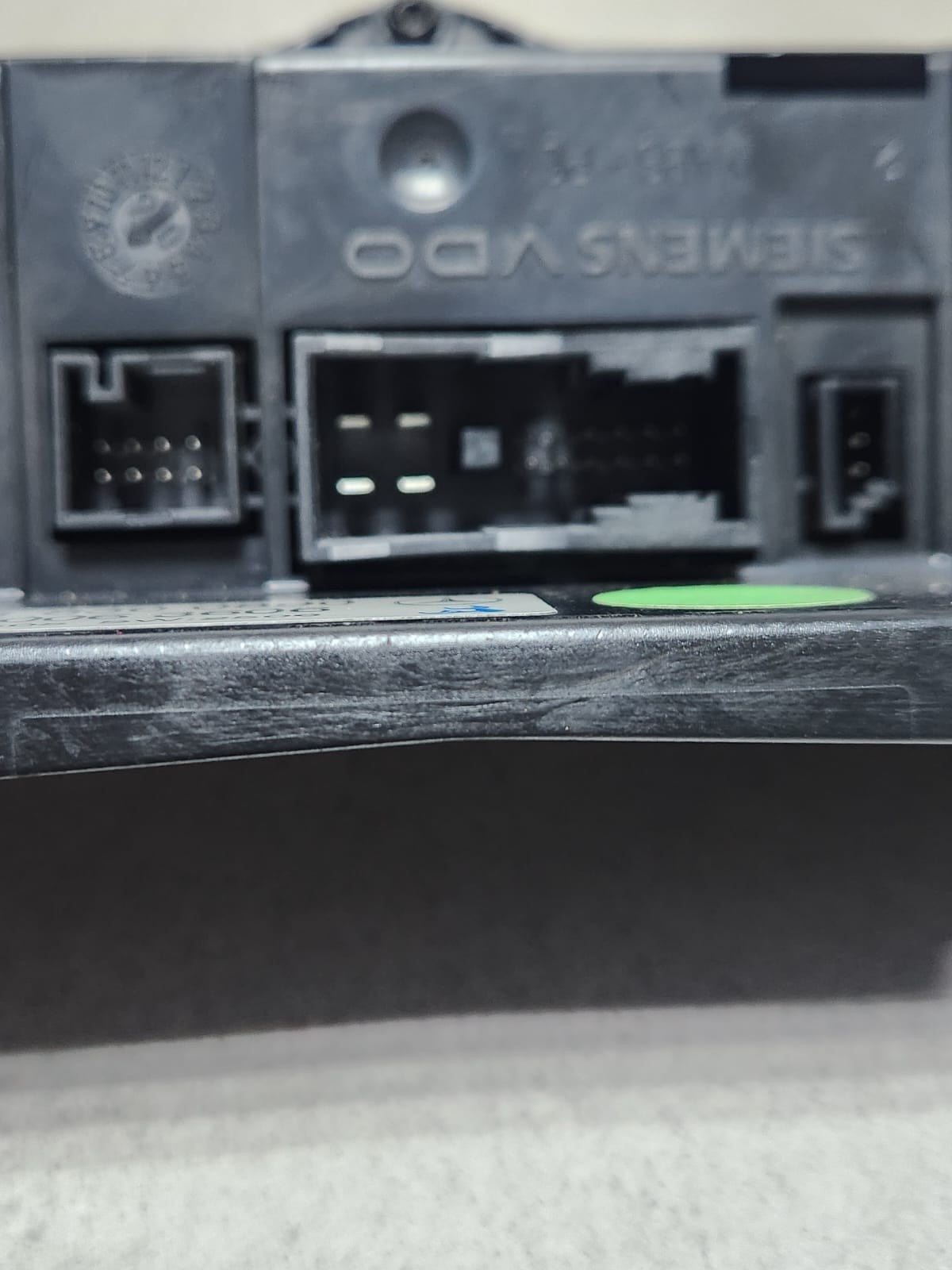Mercedes-Benz Climate Control Panel 2118300890 W211 E-Class and S211 E-Class