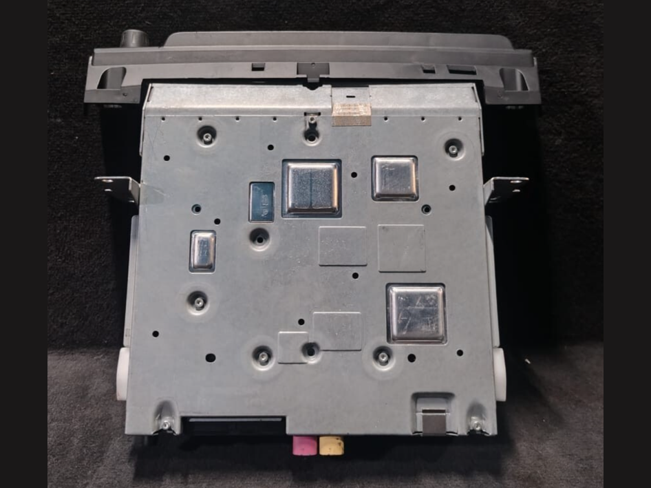 BMW E70 E71  MID STERIO RECIVER MULTIMEDIA SYSTEM CONTROLLER HEAD UNIT -9263945