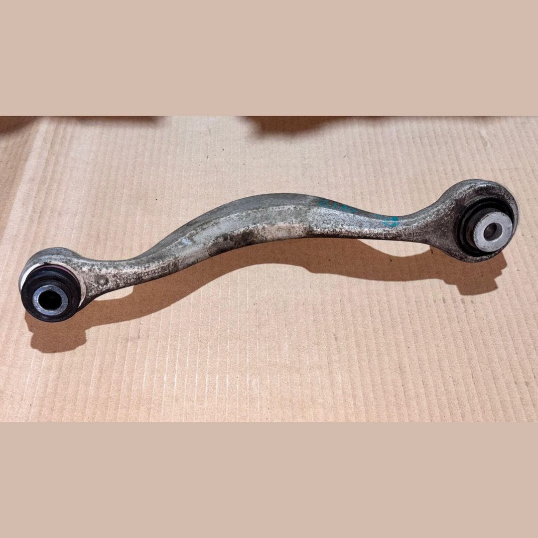 BMW  OEM 5  G30 6  G32 G14 7  G12 CONTROL ARM RUBBER BUSHING RIGHT 6861116
