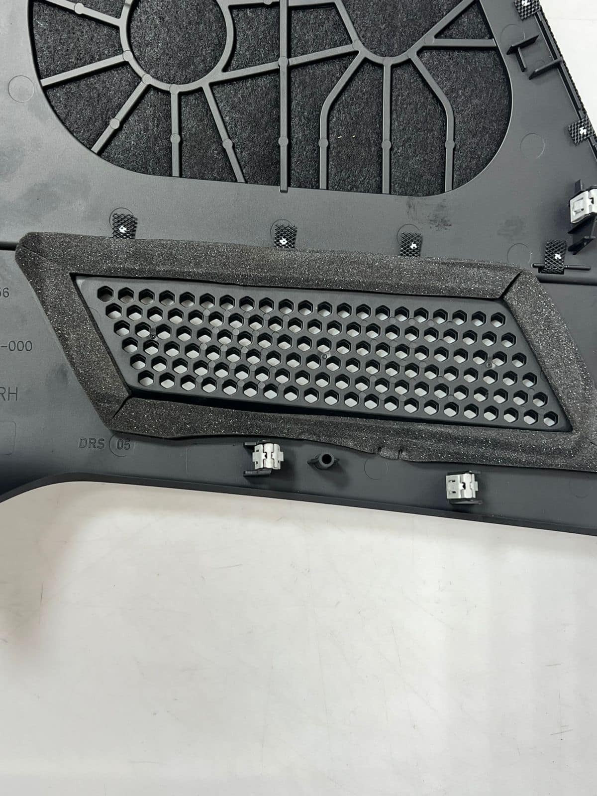 BMW 8 SERIES G14 G15 G16 F92 F93 HARMAN K DASHBOARD CENTRE SPEAKER COVER 6800436