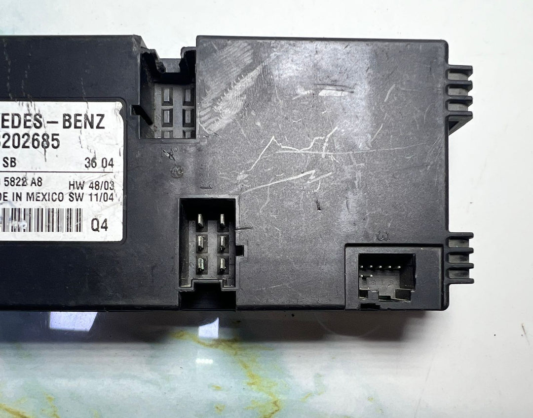 2004 Mercedes-Benz E-Class W211 E55 AMG Seat Heating Control Module A211 8202685
