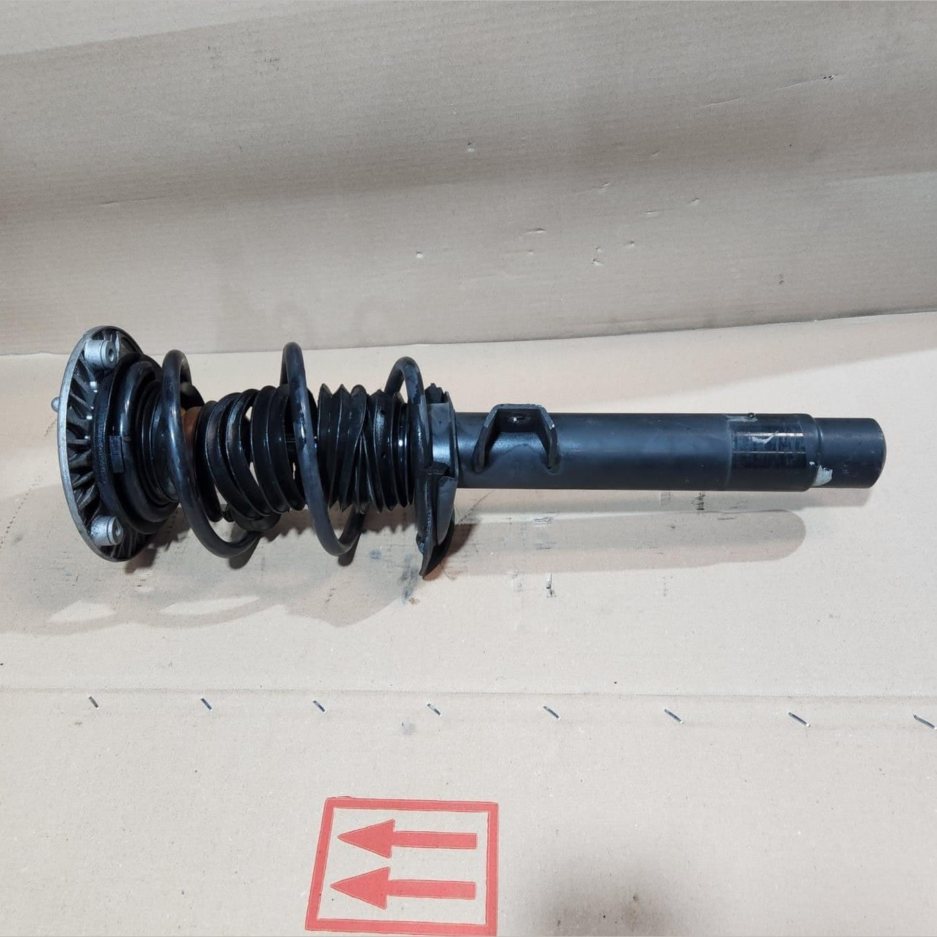 2012-2016 BMW 328i Front Shock Absorber With Coil Spring 6791579 F30 F31