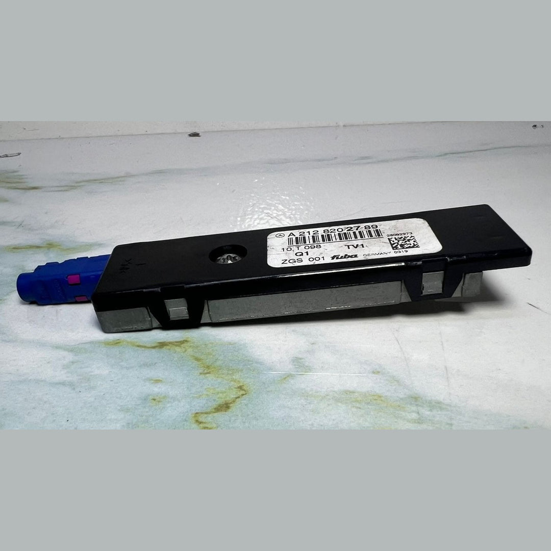 2012-2016 Mercedes-Benz E200 Antenna Amplifier A2128202789 W212 E-Class
