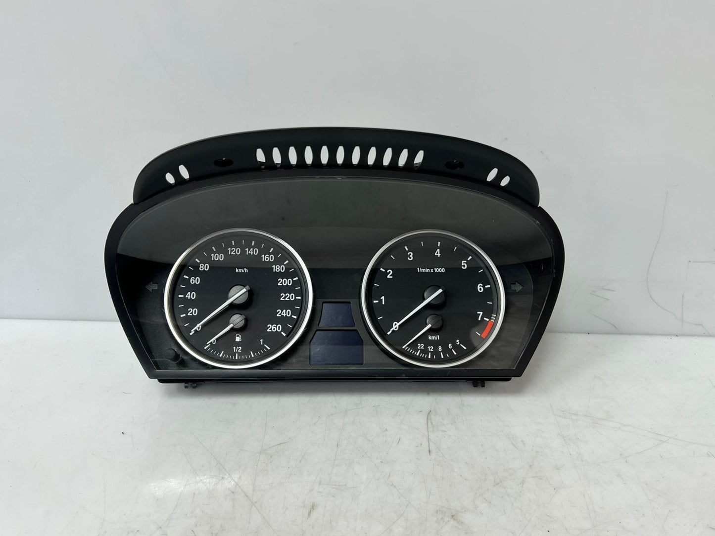 2003-2010 BMW 525i 5-Series E60 E61 SPEEDOMETER Instrument Cluster 9177260 OEM