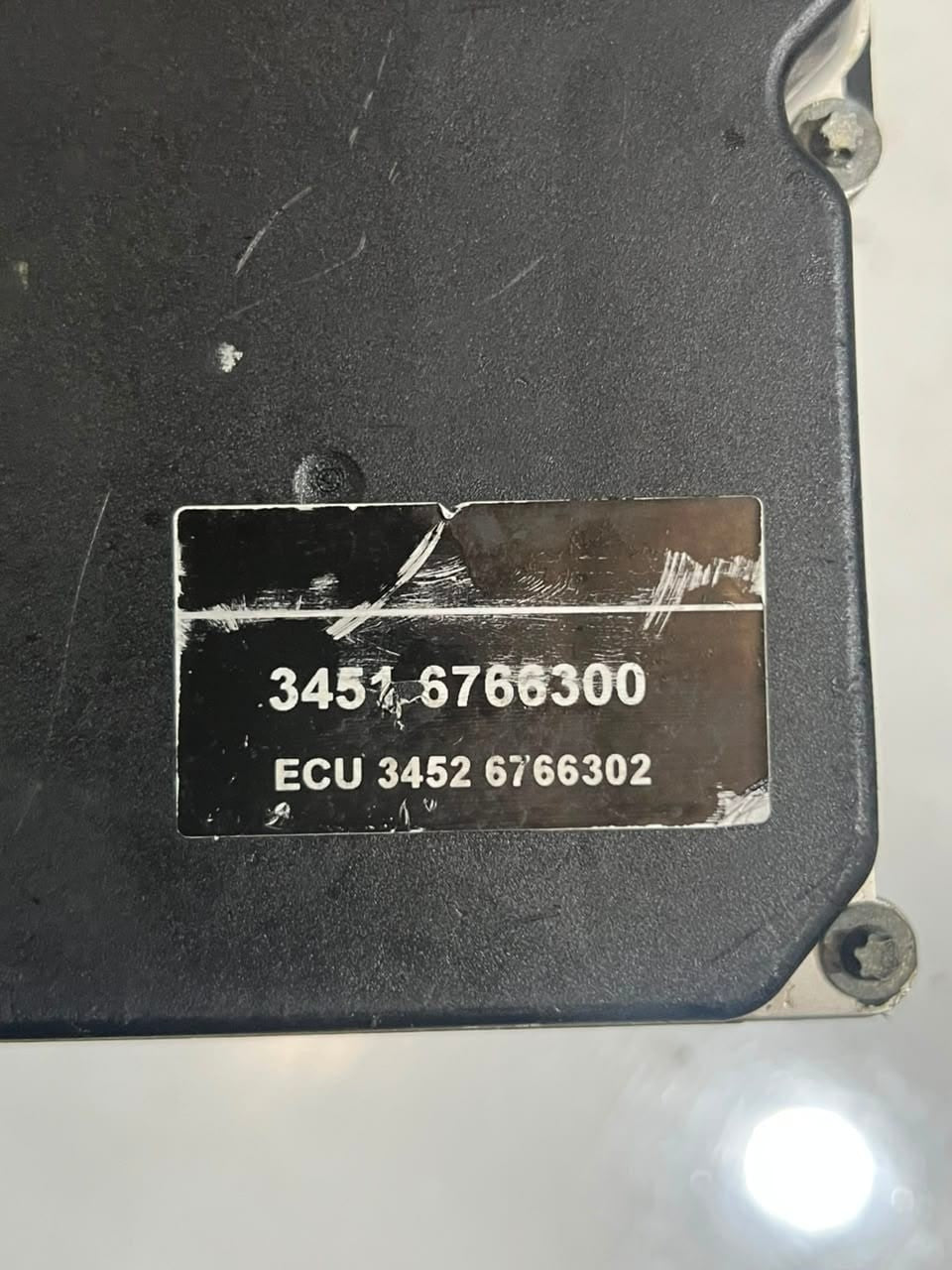 BMW 5 Series E60 E61 E63 E64 ABS Pump with Control Module 6766300 OEM