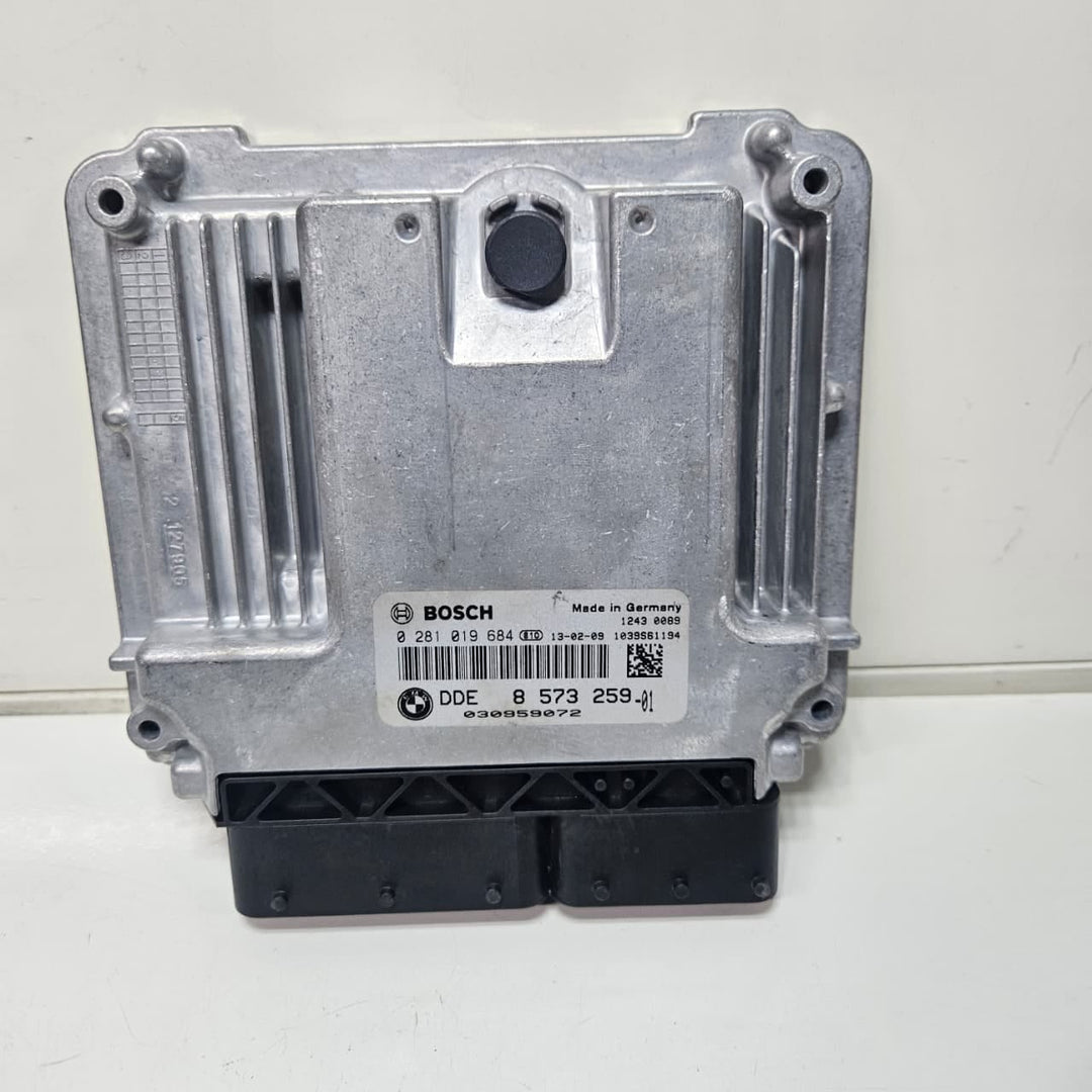8573259-BMW F30 F32 F34 F36 N47N Diesel Engine Control Unit DDE Key Set