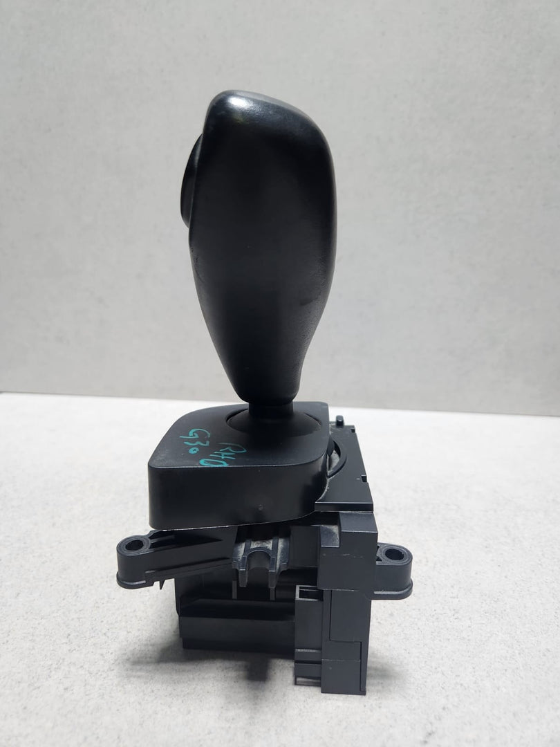 2018-2019 BMW 530e Automatic Gear Selector Shifter 7947692 5 Series G30 G31 RHD