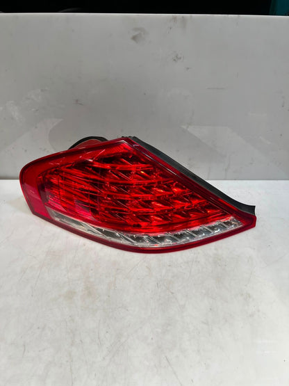 2006-2010 BMW E63 E64 M6 Left REAR LIGHT Tail Light 7177069 OEM