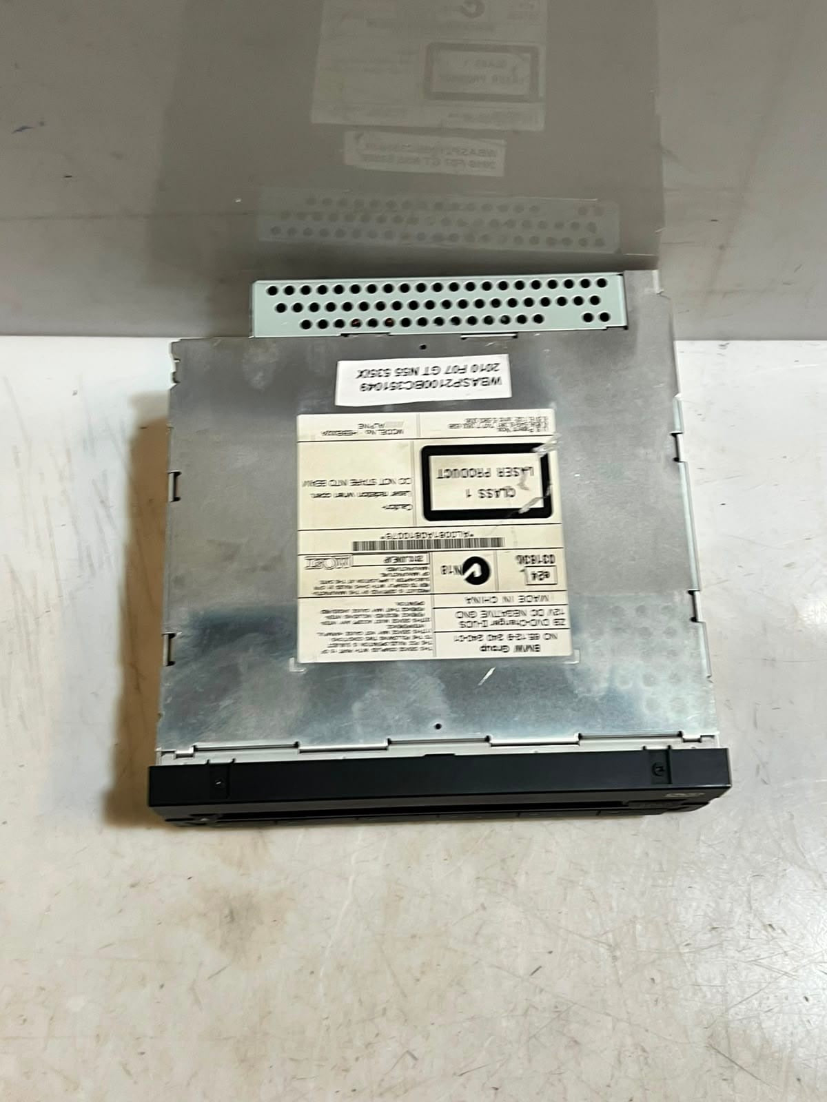 2009-2011 BMW 5 Series F10 F11 535i HEAD UNIT CD/DVD Changer 9240240 OEM