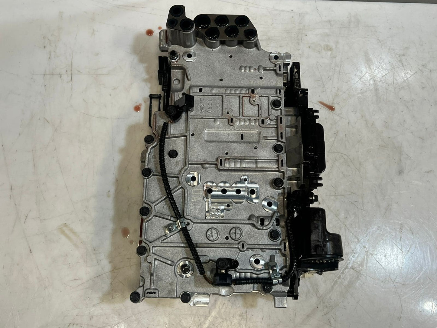 2004-10 BMW 325i E81 E90 E91 E84 E83 Automatic Transmission Valve Body 24242994