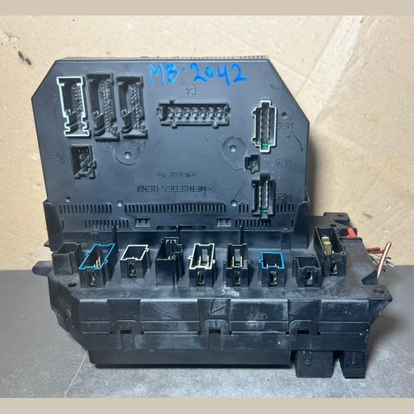 Mercedes W221 S-Class Front Fuse Relay Box SAM Control A221 5402250 A221 5458345