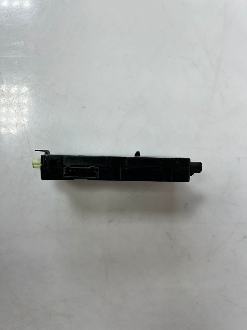 2017-22 BMW 7 Series G11 LCI G12 LCI M760i xDrive Antenna Amplifier 8735981 OEM