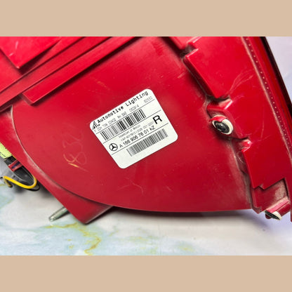 Mercedes W166 GL350 Rear Right Side LED Tail Light Brake Stop Lamp A166 9067601