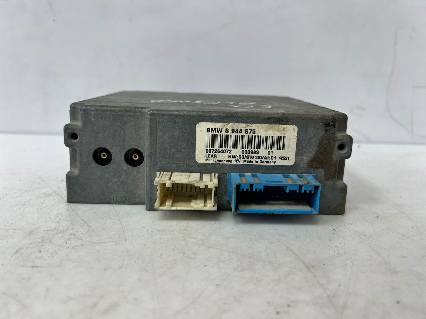 2004-05 BMW 7' 745i 745Li 750Li 760i Rear Video Dvd Control Module 6944675 OEM 