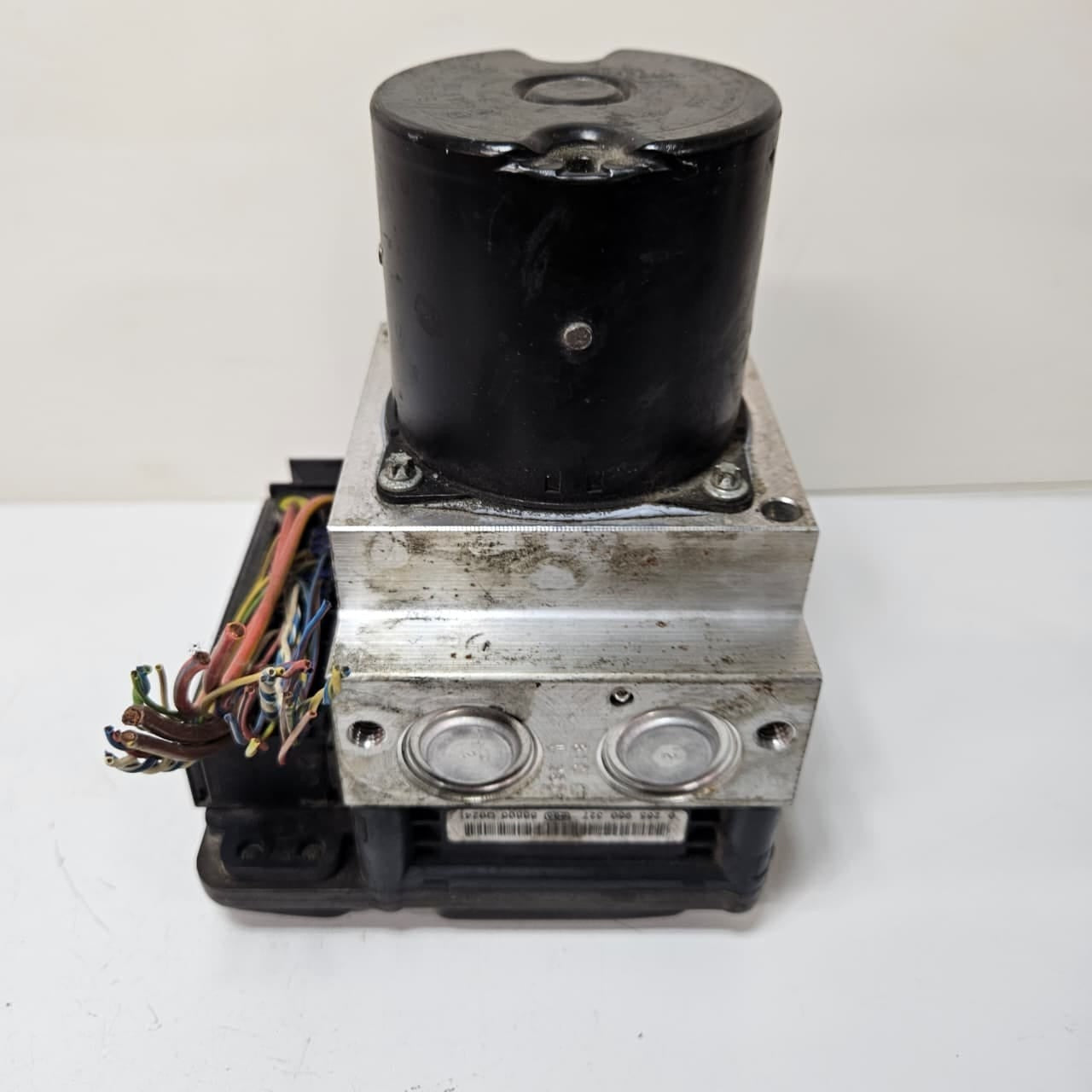2008-2010 BMW 5 Series E60 535i 520d ABS Pump Control Module 6783360