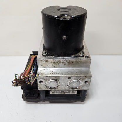 2008-2010 BMW 5 Series E60 535i 520d ABS Pump Control Module 6783360