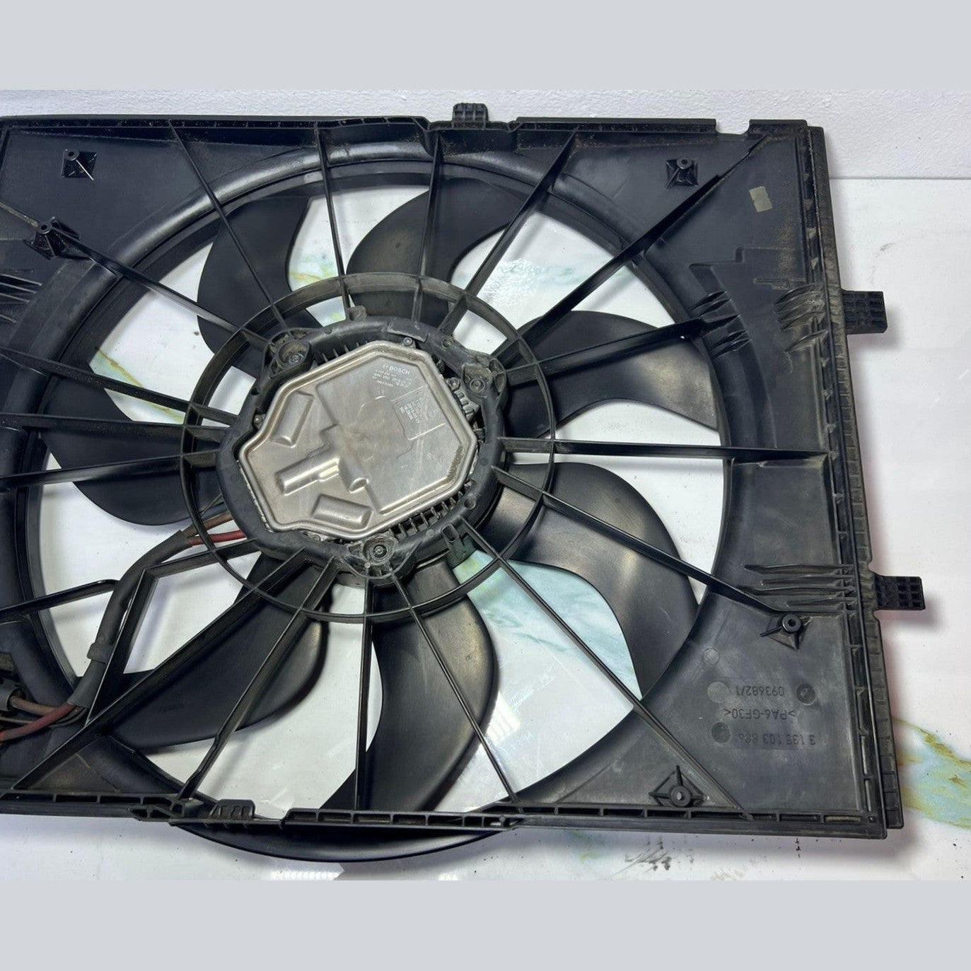 Mercedes W222 S-Class S550 S550 S63 Radiator Fan Cooling Fan Motor A099 9060612