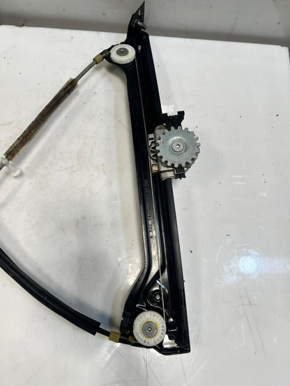 BMW 6' F07 GT F06 Window Regulator With Motor Front Right 7275398 OEM
