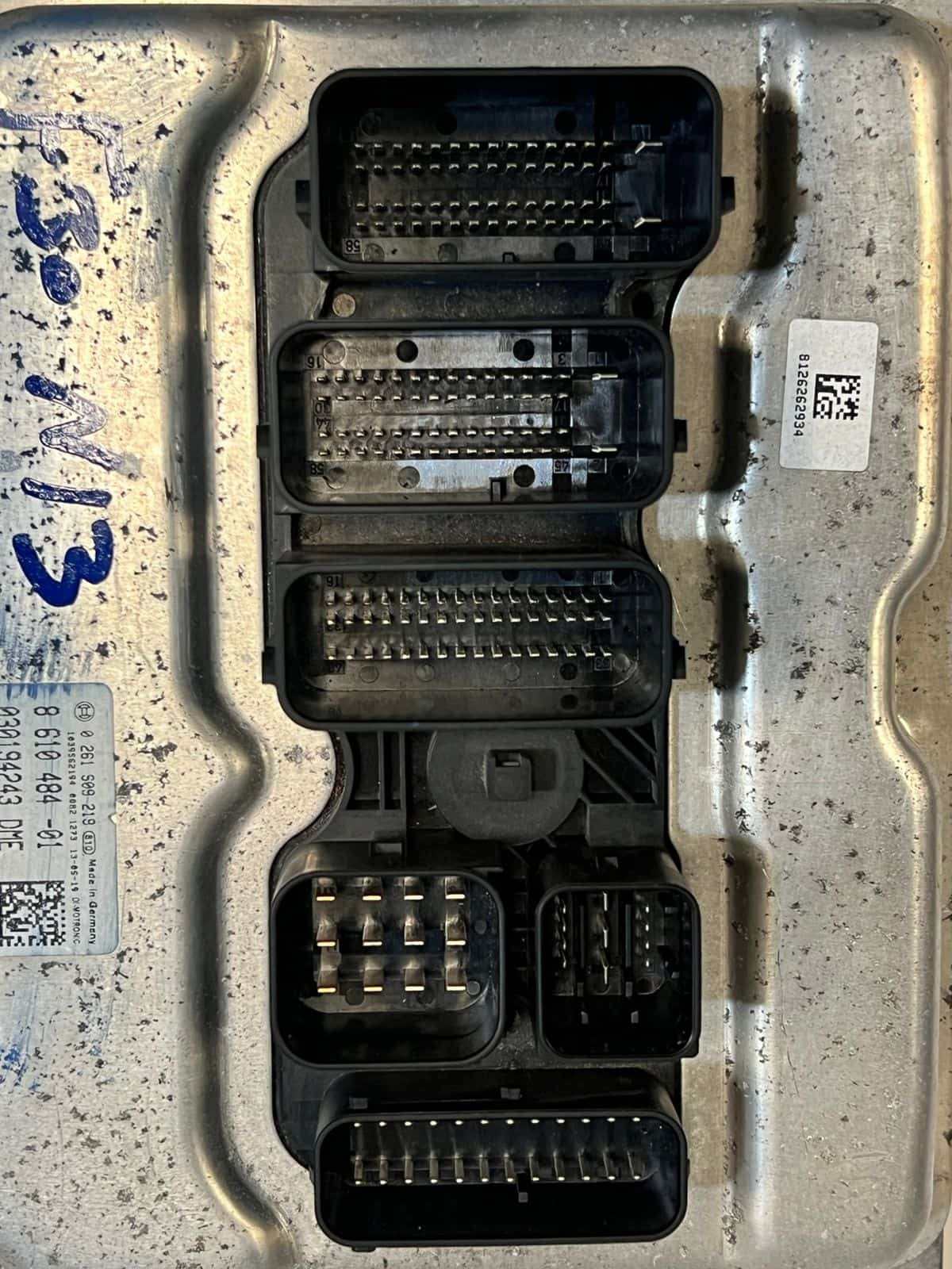 BMW N13 F30 Engine Control Unit ECU SET DME+FEM 8610484 OEM
