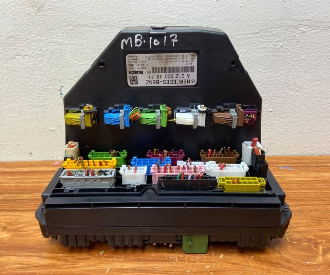 2012-16 Mercedes E200 Front SAM Fuse Box Control Module A2129004911 E-Class W212