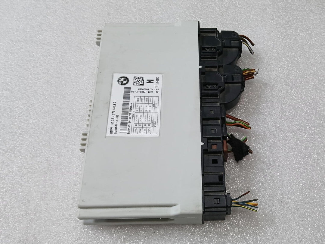 10-19 BMW 2 3 4 5 6 7 X (F22 F30 F32 F15 F16 F85 F86) HEATED SEAT CONTROL MODULE