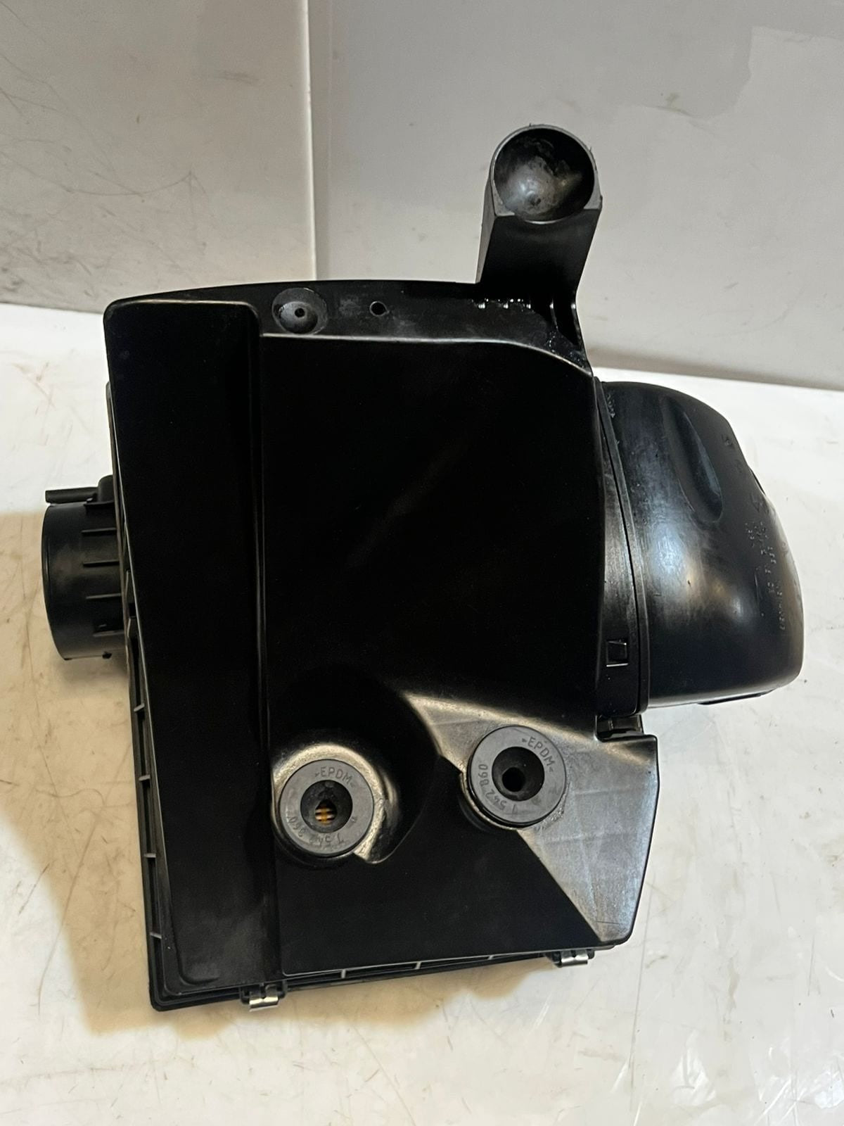 2008 BMW X3 E83 3.0L  Air INTAKE Filter Housing BOX 3415441 OEM