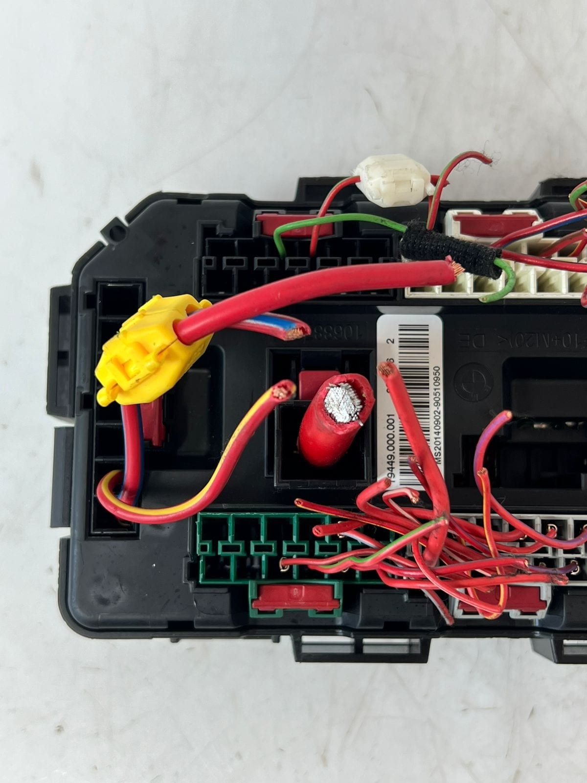 2014-2018 BMW F30 320i 328i 335i 330i Front Power Distribution Fuse Box 9337879