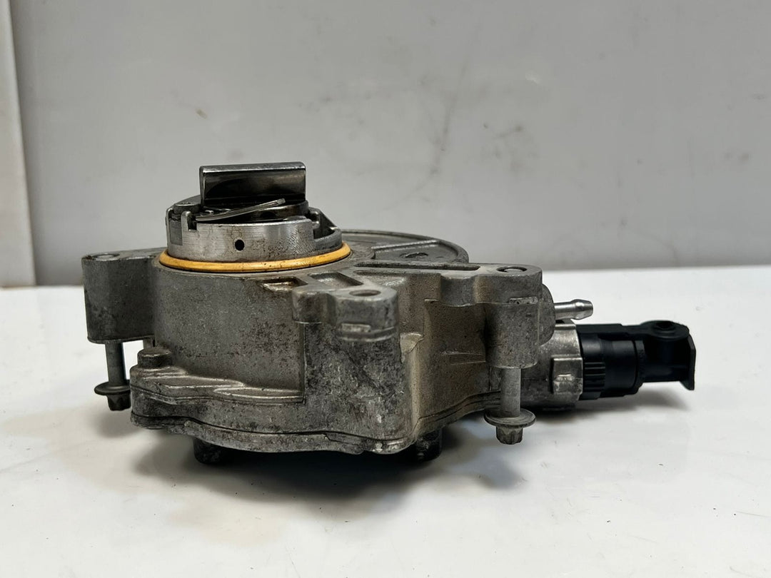 2010-2017 BMW 750i N63 5' 6' 7' X' M5 M6 S63 Brake Booster Vacuum Pump 7566291