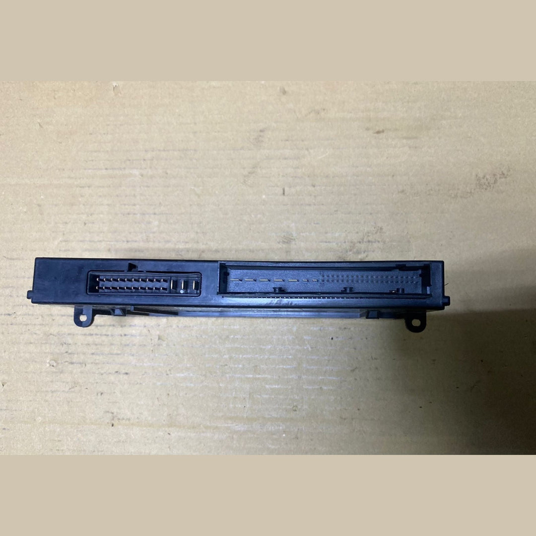 2014 BMW X1 E84 Body Control Module 9187537  3 Series E90