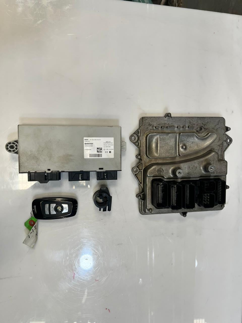 BMW F30 Engine Control Module Hybrid ECU SET DME + CAS4 + 1KEY 8624492 OEM