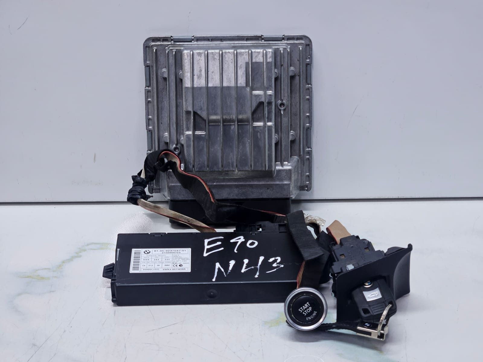 BMW 1 3 E81 E87 E90 E91 N43B20A ECU Engine Control Unit DME MSD81.2 7599881 Set