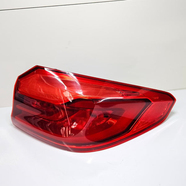 OEM BMW 5 Series G30 Tail Light Right Side 7376464 2016-2018