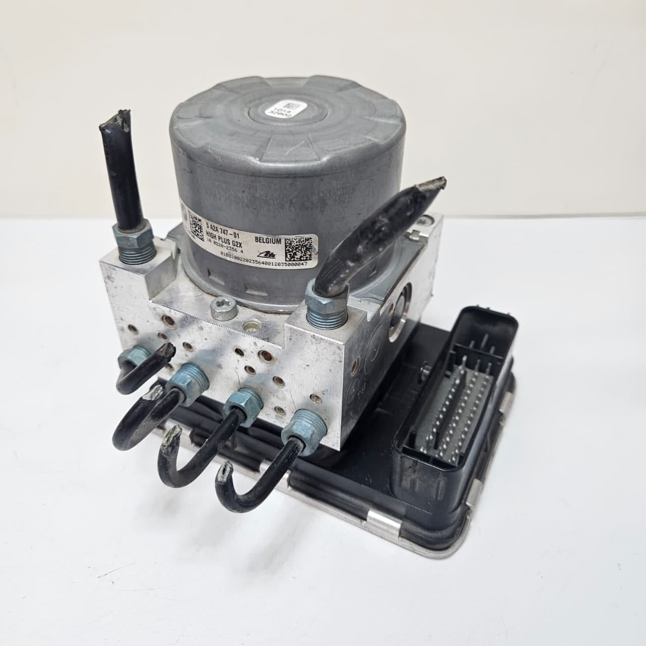 2021 BMW 320i G20 ABS Module Assembly 5A2A748-01 USED