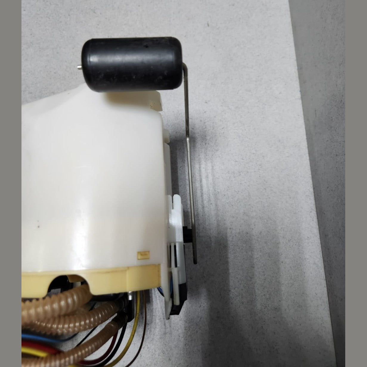 2017-2025 BMW 330i Fuel Pump Assembly 7473444 3 Series G20 G21 G22