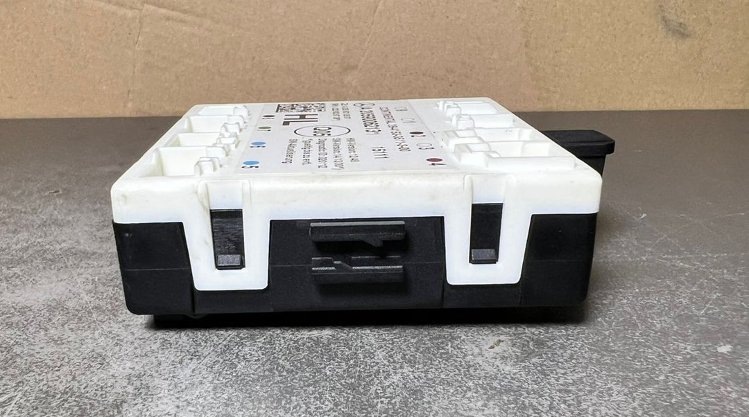 Mercedes-Benz W205 C-Class Rear Left Side Door Control Module A205 9006213 OEM