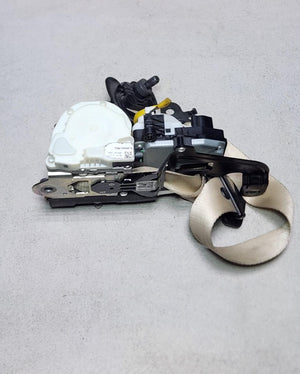 BMW Upper Seat Belt Front Right 7430118 5 Series G31 540iX