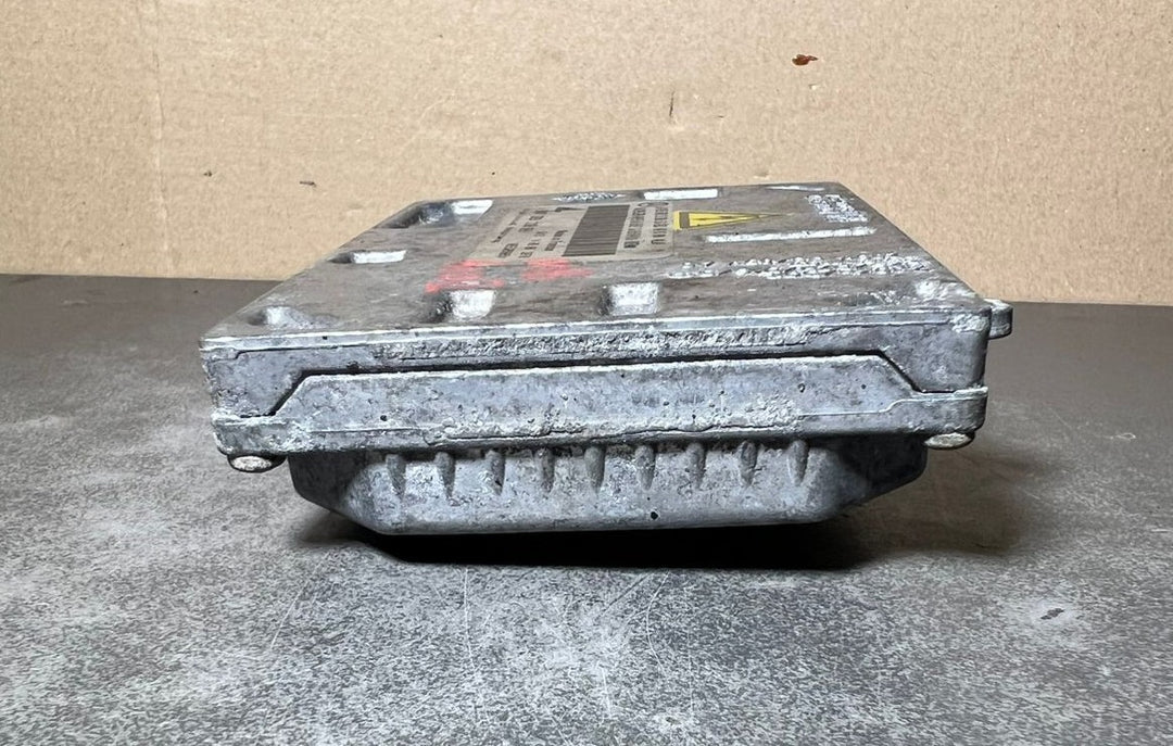 Mercedes Benz W221 Xenon Light Headlight Control Module Unit A216 8203126 OEM