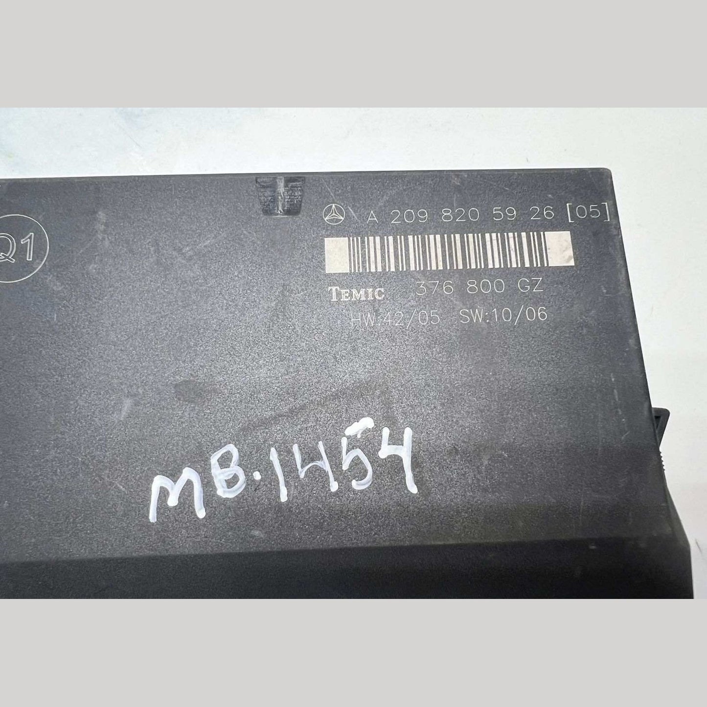 Mercedes Comfort Control Module A2098205926 CLK W209