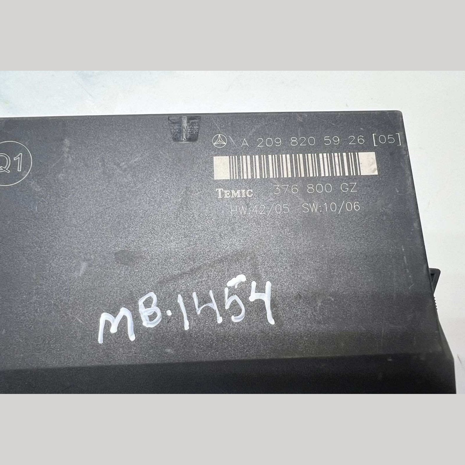 Mercedes Comfort Control Module A2098205926 CLK W209